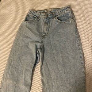 Abercrombie & Fitch The 90s Relaxed Jean High Rise